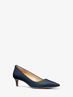Alina Flex Leather Kitten Pump